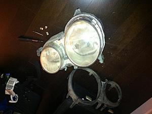 W210 facelift headlamp lens removal-img_2903-1280x956-.jpg