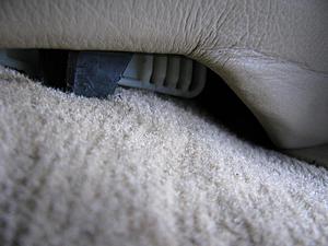 1996 Mercedes e320 Rear Seat Removal-img_0306.jpg