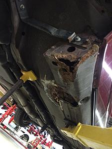 W210 Rusted Jackpoint Repair-before-2.jpg