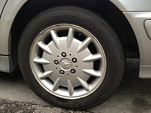 Some questions about my Rims + Center caps-vz9nj3p.jpg
