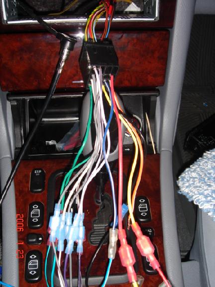 Wiring harness & aftermarket CD player - MBWorld.org Forums 99 audi stereo wiring diagram 