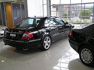 Do the 2008 E's non AMG with AMG kit, have the logo?-e-20back-20angle.jpg