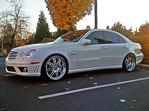 Calling all White E-class' --Pic Thread want to stock to Fully Modded-e63_01.jpg