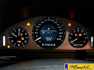 CLS63 instrument cluster in E500-mf-cls63-07.jpg