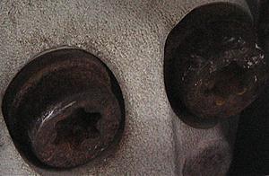 Rusty Bolts on Brake Units-pict0001.jpg