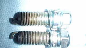 Holy!!! Look at my spark plugs-dsc01850.jpg