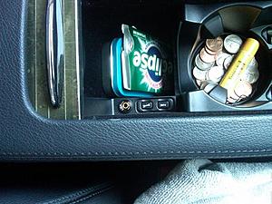 Anyone Done Aux Cable To Ashtray Or Sunglass Drawer?-mb-aux-jack.jpg