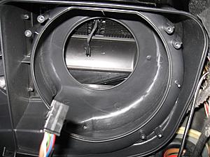 2006 E350 squeaking noise when starting climate control-img_0038-small-.jpg