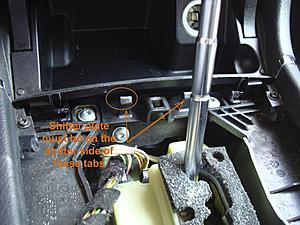 Re-installing Shifter Plate What am I doing wrong?-shifter-cover-tabs2.jpg