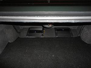E320 with AMG look-alpine-amps.jpg