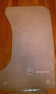 2004 4Matic Floor Mats-Grey Like New-imag0414.jpg