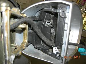 E500 Side mirror turn signal need help replacing-dscn4158.jpg