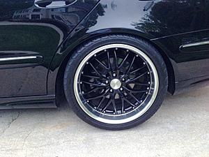 PIC REQUEST: w211's slammed or lowered :)-photo_2.jpg