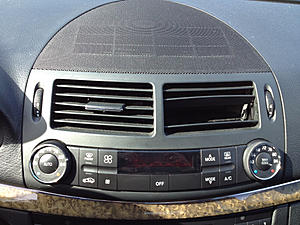 2008 W211 Center Air Vents-image-623546555.jpg