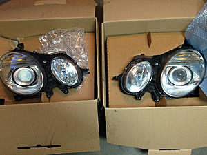 OEM halogen w211 facelift headlamps pair-image-339783888.jpg