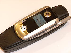 FS: MB V-710 Phone, Cradle &amp; Home Charger-dscn3066.jpg