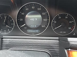 How many miles on your W211?-2006e320cdi_crossing_300k_miles.jpg