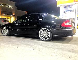 PIC REQUEST: w211's slammed or lowered :)-b05237ce-8f65-41de-8818-a7acdcc69abf_zpsrpp3zzzd.jpg