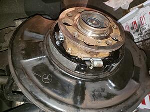Rotor won't fit over new P-brake! Can't move-20220409_155917.jpg