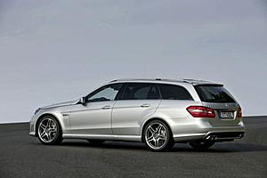 This is one nice grocery getter-2010-mercedes-e63-amg-estate-rear-side-view-800x533.jpg