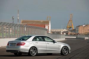 Chrome side Molding... removable?-2010-mercedes-e63-amg_8.jpg