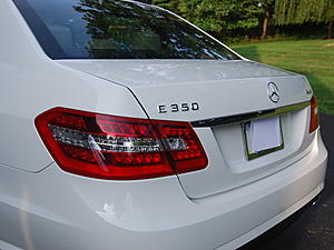 212 Sedan Accessory Styling Package-without-spoiler-2.jpg