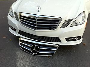 ***My Brand New 2011 W212 and Star Grille***-grill-side-side.jpg