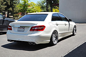 Installed a set of W212 CARBON mirrors on a whtie E550 today-dsc_3528.jpg