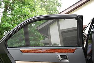 Aftermarket rear side door sun shades-dsc_0180.jpg