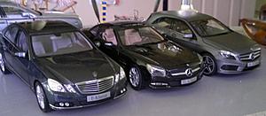 W212 vs  W176 and R231  (1/18 Scale )-image1433.jpg