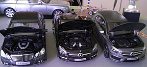 W212 vs  W176 and R231  (1/18 Scale )-image1435.jpg