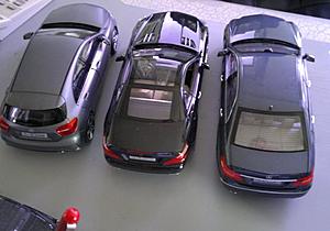 W212 vs  W176 and R231  (1/18 Scale )-image1436.jpg