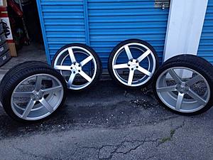 set of vossen 20&quot; rims with tires for sale,great shape!!!-00x0x_cuw5jhyqlk1_600x450.jpg