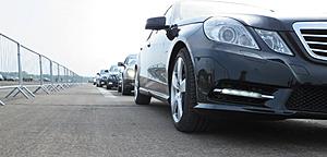 2012- E550 vs. -2011 E550 Drag racing-start.jpg