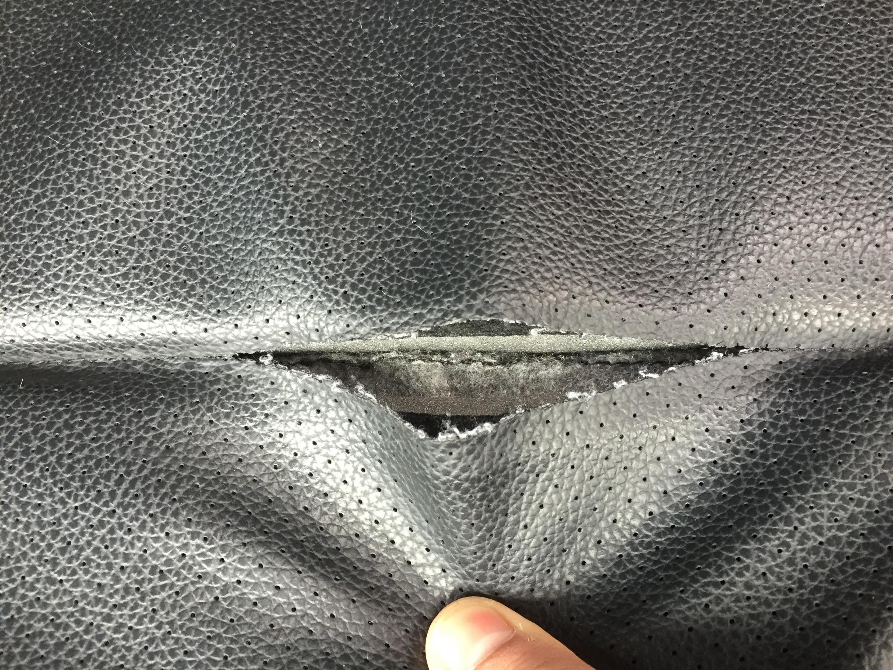 Has this happened to anyone? Mb tex seat ripped. - MBWorld.org Forums