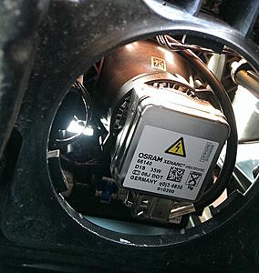 How to replace D1S bulb in 2010 E350-d1s_small.jpg