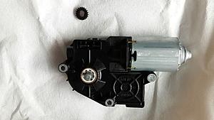 W212 Sunroof motor repair-sunroof-motor-new-gear.jpg