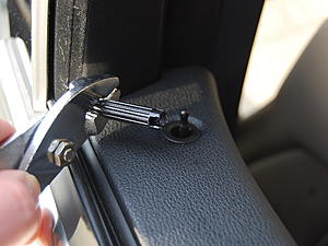 W212 Door Pins-pull-off-back-pin.jpg