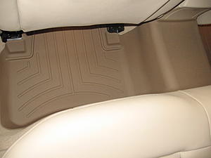 Rear one piece floor matt for E350 sedan-img_0001.jpg