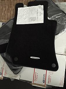 FS - BNIB OEM W212 Floor Mats-img_4445.jpg