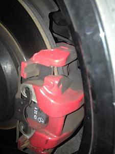 Missing piece of rear brake calipers? (E550)-6848bb9b-167a-41d8-a3b5-369de6134137_zps3x09gh3r.jpg