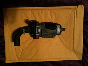 FS OEM Bosch intercooler pump-pump.jpg