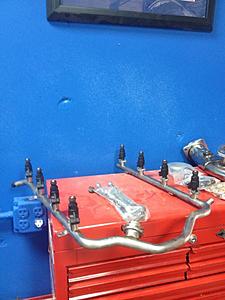 FS OEM Fuel rail and OEM injectors-image.jpg