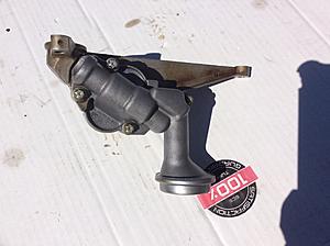 Brand New Mercedes Oil Pump-img_1109.jpg
