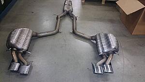 Benz C63 Mufflers/Tips-2skfypj.jpg
