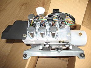 W208 Electric Roof Pump/Motor-img_1233.jpg