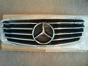 W211 Front Grille with Star and 2003 Rear Trunk/License Plate Section-grille.jpg