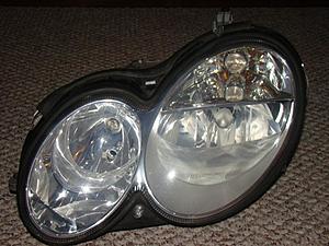 FS: W209 Halogen Headlights (pair)-dsc00244.jpg