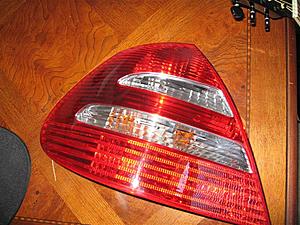 W211 E class tail light assembly-img_0906-medium-.jpg