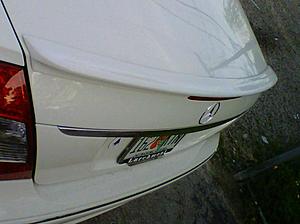 FS: W211 08 rear spoiler painted Artic white-08-spoiler-2.jpg